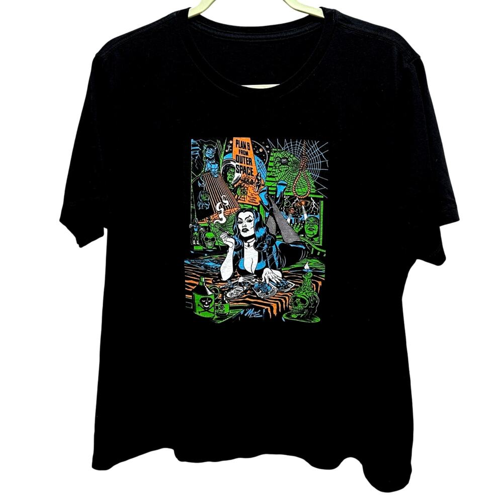 Plan 9 From Outer Space Retro Graphic Tee – Size XL